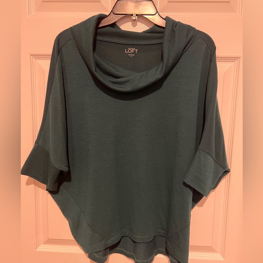 Loft size medium. Dark teal. Good used condition.